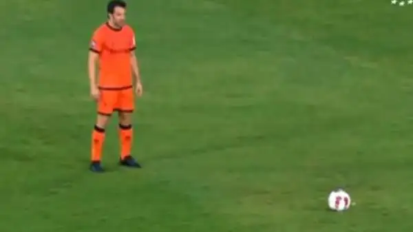 L'ex Juventus finalmente a segno in India. La punta dei Dynamos ha trovato la prima rete con una splendida punizione contro il Chennai di Nesta e Materazzi. La partita è poi terminata 2-2.