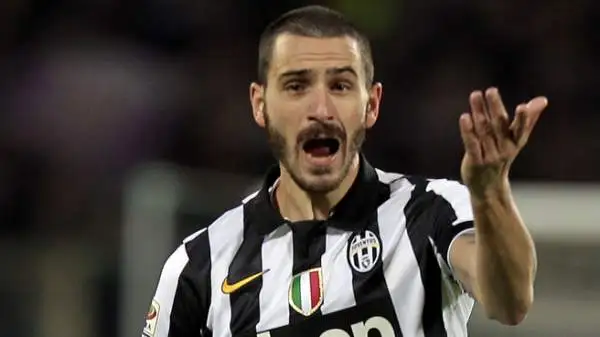 Bonucci 4,5. Cala vertiginosamente man mano che la partita avanza, ma nei supplementari commette un errore gravissimo, cui soltanto l'esperienza di Buffon rimedia.