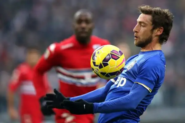 Gabbiadini ferma la Juve a Torino. Dopo 25 vittorie i bianconeri interrompono la propria striscia allo Stadium: la Sampdoria pareggia nella ripresa la rete di Evra.