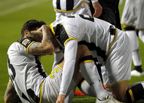 L'Udinese espugna il Castellani con un gol del solito Di Natale e un tiro-cross di Widmer. Di Saponara il provvisorio gol del pari peri toscani.