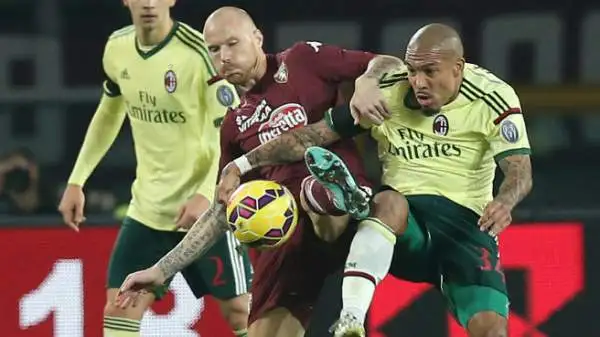 Torino-Milan 1-1. Farnerud 7. Tanta quantità a centrocampo, sia in fase di contenimento che quando c'è da inserirsi. Buona velocità d'esecuzione quando verticalizza.