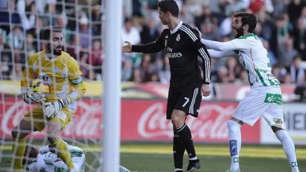 In precedenza Benzema aveva risposto al vantaggio iniziale dei padroni di casa, firmato da Ghilas sempre su penalty.