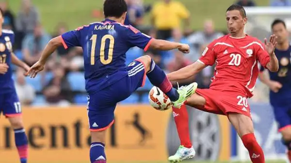 Tutto facile all'esordio in Coppa d'Asia per il Giappone campione in carica: 4-0 alla Palestina nella gara inaugurale del girone D.