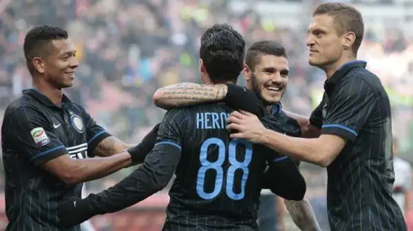 Inter-Genoa 3-1. Icardi 7. La cura Mancini continua a funzionare. E anche il numero 9 ne giova, andando ancora in gol. Questa volta insieme al compagno di reparto Palacio.
