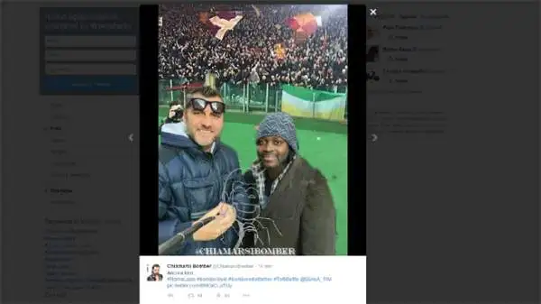 Il selfie di Totti, che si è scattato una foto col cellulare dopo aver segnato il gol del 2-2 nel derby, su Twitter è stato trasformato in divertenti fotomontaggi.