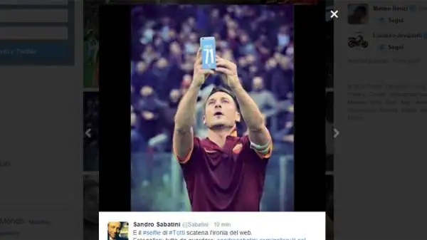 Il selfie di Totti, che si è scattato una foto col cellulare dopo aver segnato il gol del 2-2 nel derby, su Twitter è stato trasformato in divertenti fotomontaggi.