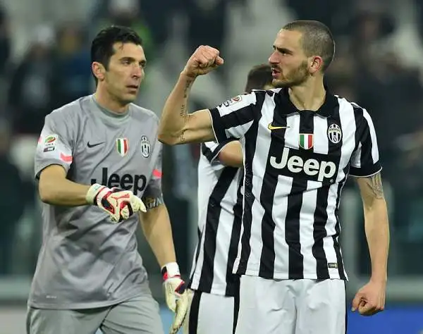 La Juventus soffre ma piega l'Atalanta, passata in vantaggio con un gol di Migliaccio, grazie alle reti di Llorente e Pirlo.