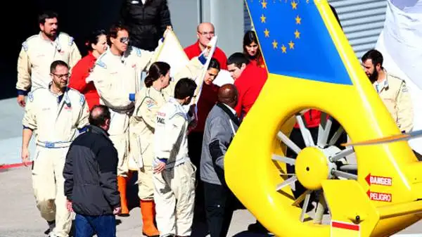 Anche Vettel è perplesso sulla dinamica dell'incidente ed è spuntata anche l'ipotesi di una scarica elettrica.