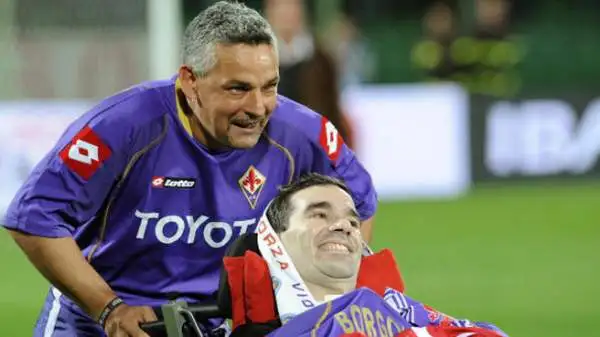 Dopo il ritiro nel 2004 si dedica alla famiglia e alla sua vita privata, facendosi vedere solo per importanti iniziative come quella legata alla battaglia contro la Sla dell'ex compagno Borgonovo.