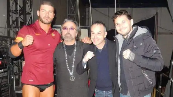 La Total Nonstop Action Wrestling ha scelto un evento benefico promosso dalla EPW (European Pro Wrestling) per fare il suo esordio in Italia.
