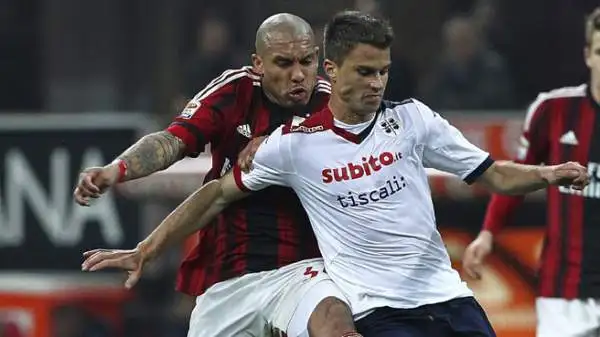 Milan-Cagliari 3-1. De Jong 7,5. E' l'olandese il migliore in campo: lottatore vero, recupera migliaia di palloni ed è sempre pronto a raddoppiare la marcatura.
