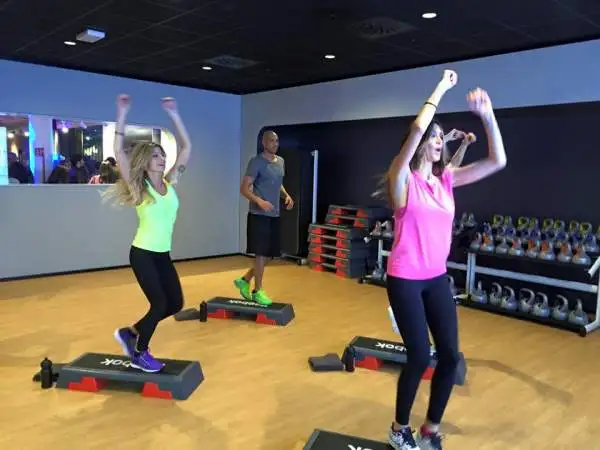 McFIT, numero 1 in Europa nel settore del fitness, ha festeggiato l'apertura di due centri a Milano con celebrity come Melissa Satta, Federica Fontana, Maddalena Corvaglia e Carlton Myers.