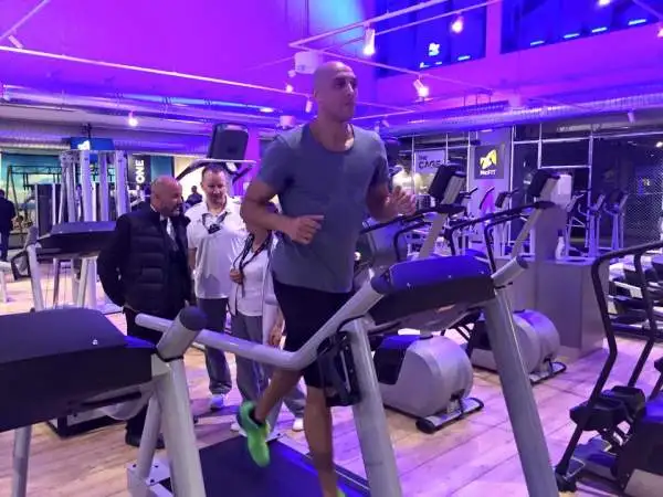 McFIT, numero 1 in Europa nel settore del fitness, ha festeggiato l'apertura di due centri a Milano con celebrity come Melissa Satta, Federica Fontana, Maddalena Corvaglia e Carlton Myers.