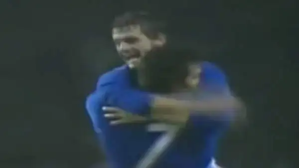 Inghilterra-Italia 0-1 (1973). Il tap-in di Capello firmò la prima vittoria della storia azzurra in terra albionica. Successo celebrato da Nino Manfredi in 'Pane e cioccolata'.