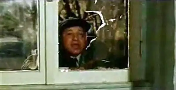 Inghilterra-Italia 0-21 (1976). C'è poi la sfida raccontata ne 'Il secondo tragico Fantozzi'. Valanga di reti azzurre (pure Zoff a segno), solo un legno per gli avversari. "Scusi, chi ha fatto palo?".