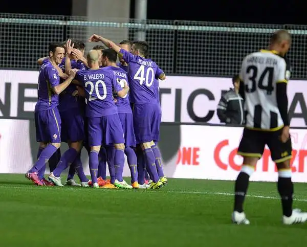 Al Friuli i padroni di casa si portano in vantaggio grazie a Molla Wague, ma nella ripresa Mario Gomez raggiunge e supera i bianconeri con una doppietta in tre minuti, al 63', però, arriva il nuovo pa