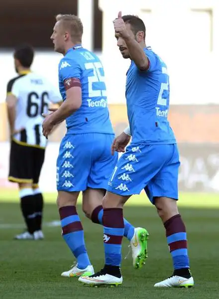 Il Toro va in vantaggio con Quagliarella ma subisce la rimonta friulana con i gol di Di Natale, l'autogol di Molinaro e il gol di Wague. Nel finale il gol di Benassi che accorcia le distanze.
