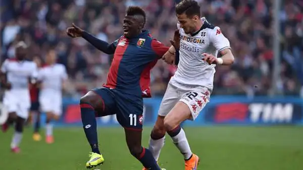 Genoa-Cagliari 2-0. Niang 7. Sblocca la partita e solo il palo gli nega la doppietta. Il lungo digiuno da milanista è un lontano ricordo.