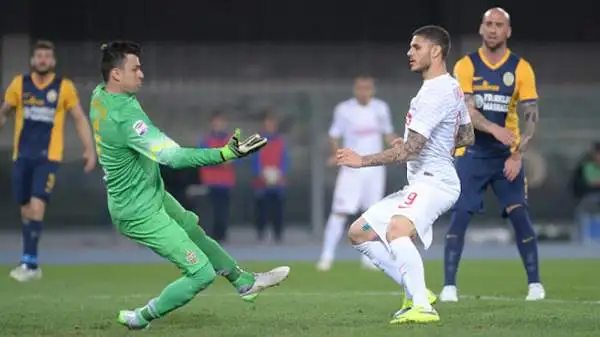 Verona-Inter 0-3. Icardi 6,5. Timbra ancora il cartellino, anche se tra le proteste avversarie con Tachtsidis a terra.