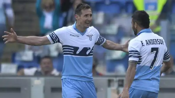 Lazio-Empoli 4-0. Klose 7. Decimo gol stagionale, terza stagione su quattro in cui va in doppia cifra a Roma. Meno male che a inizio stagione lo davano come un corpo estraneo della squadra...