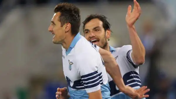 Lazio-Parma 4-0. Klose 7. Dodicesimo gol in campionato per il tedesco, che vuole la Champions a tutti i costi.