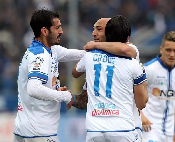 I nerazzurri recuperano due volte contro l'Empoli. Il 2-2 finale firmato Denis arriva a tempo scaduto. Di Saponara, Gomez, Maccarone e Denis i gol della partita.