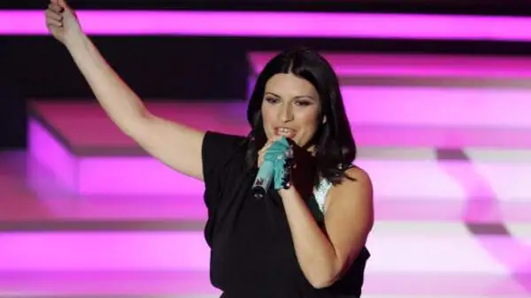 Milan: Laura Pausini. Le sue canzoni hanno fatto da colonna sonora alle vittorie rossonere dello scorso decennio.