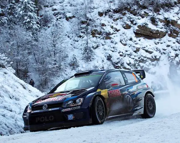 Sebastien Ogier inizia alla grande il mondiale trionfando a Montecarlo, solo Volkswagen sul podio con Latvala secondo davanti a Mikkelsen, a Meeke la Power Stage.