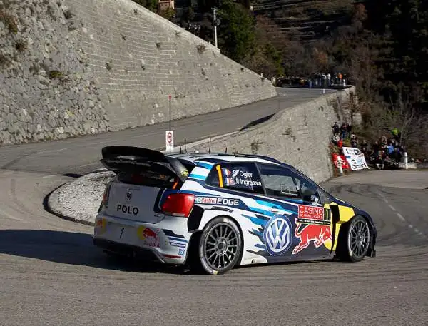 Sebastien Ogier inizia alla grande il mondiale trionfando a Montecarlo, solo Volkswagen sul podio con Latvala secondo davanti a Mikkelsen, a Meeke la Power Stage.