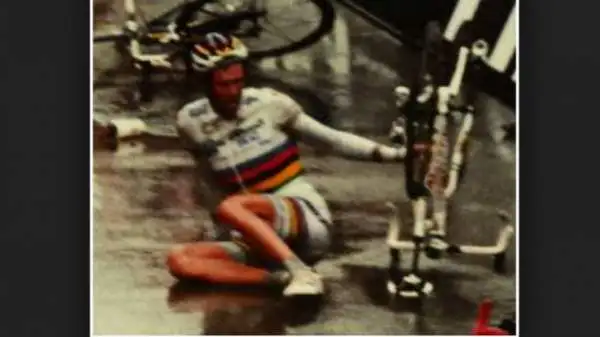 Nel 2003 Mario Cipollini, fresco del titolo di Campione del Mondo (Zolder 2002), cade allo sprint di San Donà di Piave. E' costretto al ritiro.