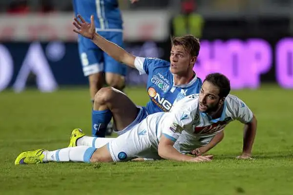 Sarri, lezione di calcio al Napoli: 4-2. All’Empoli basta un primo tempo perfetto: 4-2 ai partenopei (tre autogol totali), che a meno di un miracolo salutano la Champions League.