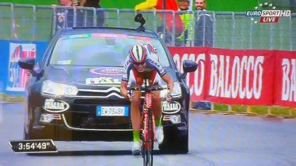 Il ciclista 25enne ha tagliato il traguardo da solo, lasciando a 53'' il gruppo degli inseguitori: Betancur, Pellizotti, Intxausti, Rosa, Kruijswijk e Hesjedal.