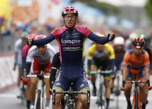 Sacha Modolo della Lampre-Merida ha vinto in volata la Montecchio Maggiore-Jesolo di 147 chilometri.
