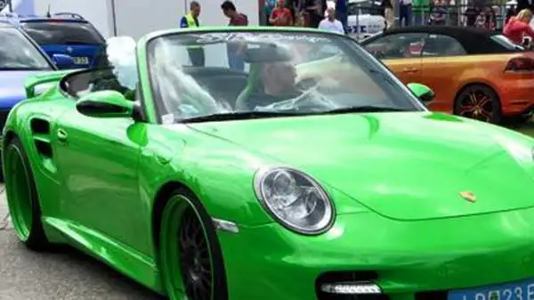 Le macchine di uno dei più grandi raduni di Volkswagen nel mondo.