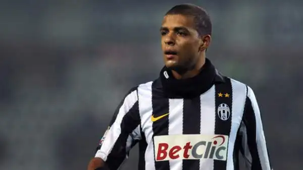 Felipe Melo. Arrivato in pompa magna dalla Fiorentina come se fosse il nuovo Baggio, in due anni colleziona più cartellini che gol.
