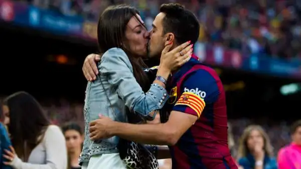 Gigantografia, lacrime, applausi, cori: il Camp Nou saluta per l'ultima volta uno dei più grandi campioni della storia del Barcellona.