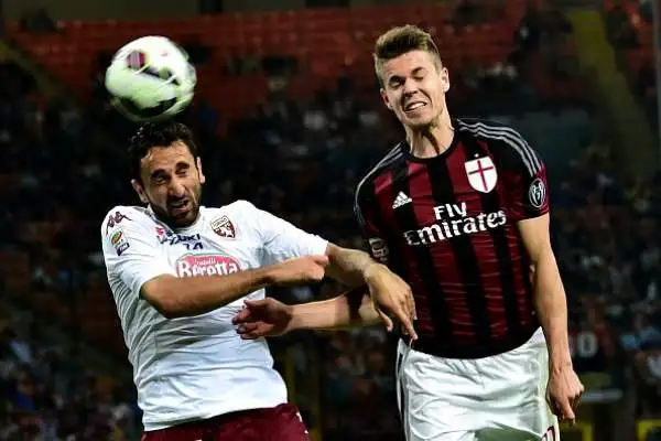 Il Faraone risorge, goleada Milan. I rossoneri battono per 3-0 il Torino nel posticipo: doppietta di El Shaarawy, centesima rete in A del Pazzo.