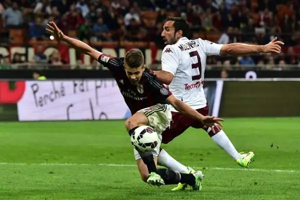 Il Faraone risorge, goleada Milan. I rossoneri battono per 3-0 il Torino nel posticipo: doppietta di El Shaarawy, centesima rete in A del Pazzo.