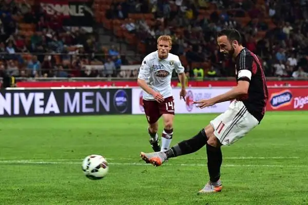 Il Faraone risorge, goleada Milan. I rossoneri battono per 3-0 il Torino nel posticipo: doppietta di El Shaarawy, centesima rete in A del Pazzo.
