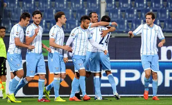 Vittoria pesantissima nella corsa al secondo posto per la Lazio, che grazie ad un gol di Gentiletti si impone 1-0 in casa della Sampdoria.