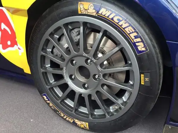 Il campione del mondo rally è stato l'ospite d'onore all'evento organizzato da Volkswagen, dando anche spettacolo a bordo della sua Polo R WRC.