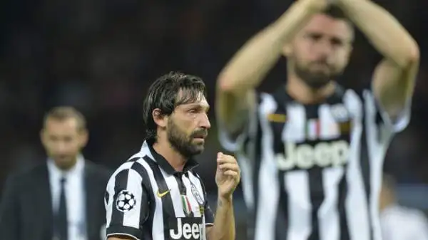 Dopo aver accarezzato il sogno di vincere la Champions, a Berlino è arrivata la grande delusione: a trionfare è stato il Barcellona. E i giocatori della Juventus hanno ceduto alla commozione.