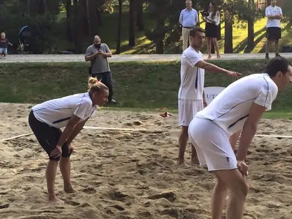 In occasione della giornata finale del Nutrilite Sand Volley Challenge, la manifestazione sportiva ideata da Fondazione Milan, Nutrilite ha devoluto 15.000 euro in favore del progetto “Scuola Bottega”