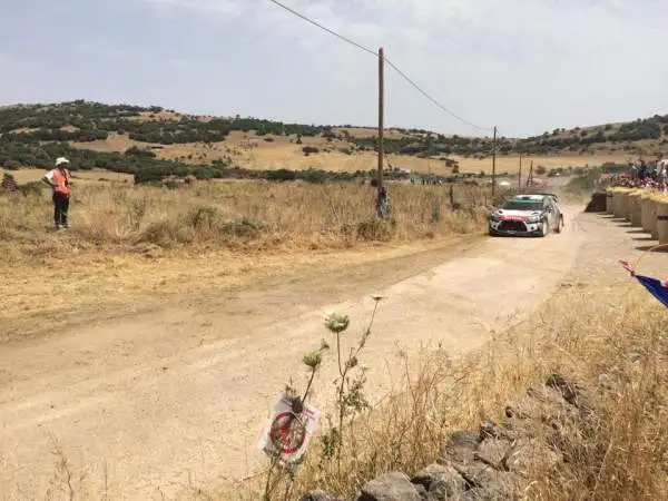 Grande spettacolo ad Alghero e dintorni, con Ogier, Kubica e tutti gli altri protagonisti della tappa italiana del Mondiale Rally.