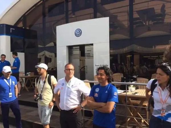 Le immagini di quello che succede dietro alle quinte della tappa italiana del Mondiale Rally.