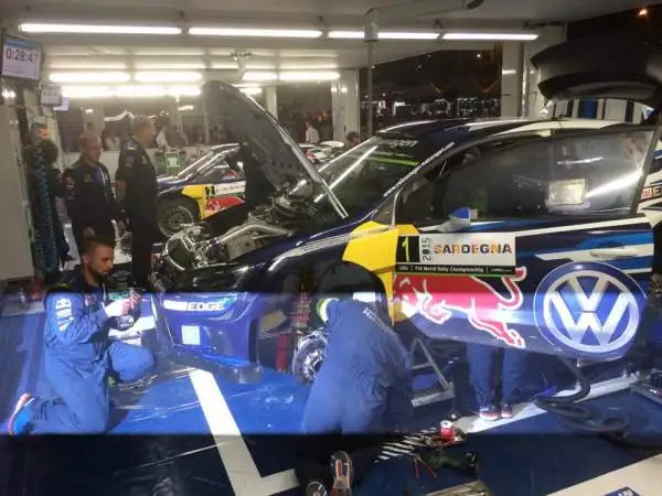 Le immagini di quello che succede dietro alle quinte della tappa italiana del Mondiale Rally.
