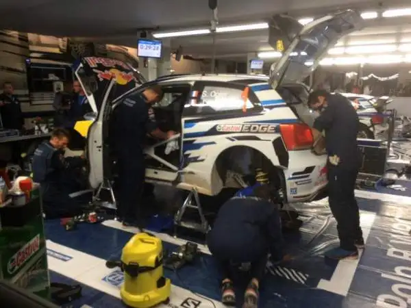 Le immagini di quello che succede dietro alle quinte della tappa italiana del Mondiale Rally.