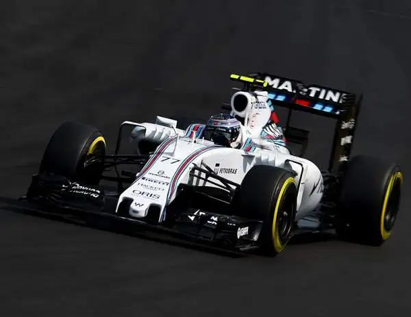 Nelle prove ufficiali del GP d'Ungheria Hamilton ha precede il compagno Rosberg. Terzo Sebastian Vettel, quinto l'altro ferrarista Raikkonen, tra la Red Bull di Ricciardo e la Williams di Bottas.