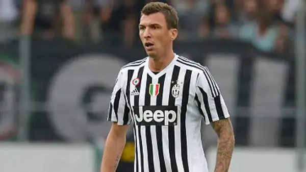 Sconfitta per la squadra di Allegri alla prima uscita stagionale: gol di Aubameyang e Reus.
