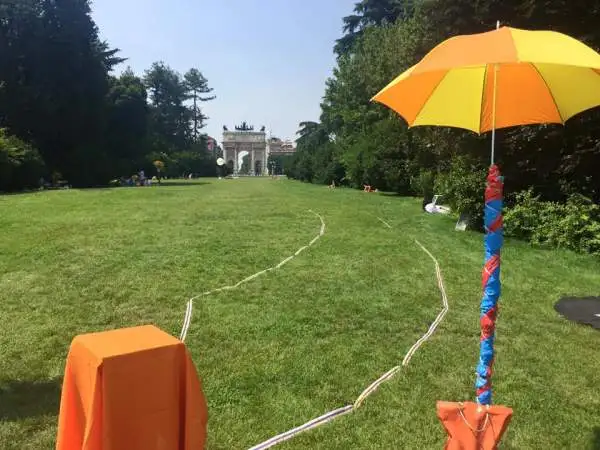 Per celebrare il compleanno della Fiat 500, al Parco Sempione di Milano è andata in scena una grande festa: musica, picnic, gli esemplari storici dell'icona Fiat e ovviamente la Nuova 500.